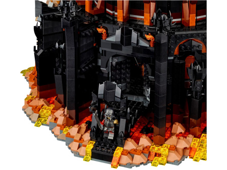 10073