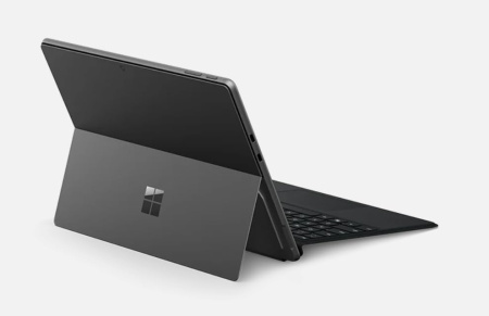 Планшет Microsoft Surface Pro 10 ZDR-00019 (Intel Core Ultra 5 135U 1.6GHz/13"/2880x1920/120Hz/8GB/256GB SSD/Intel Graphics/Win 11)